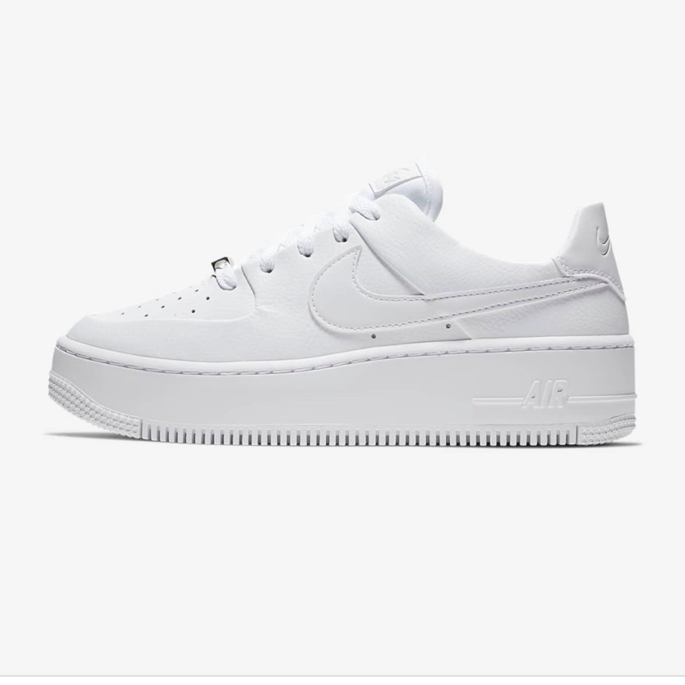 Nike Air Force 1s Sage worn once size 7.5 women’s